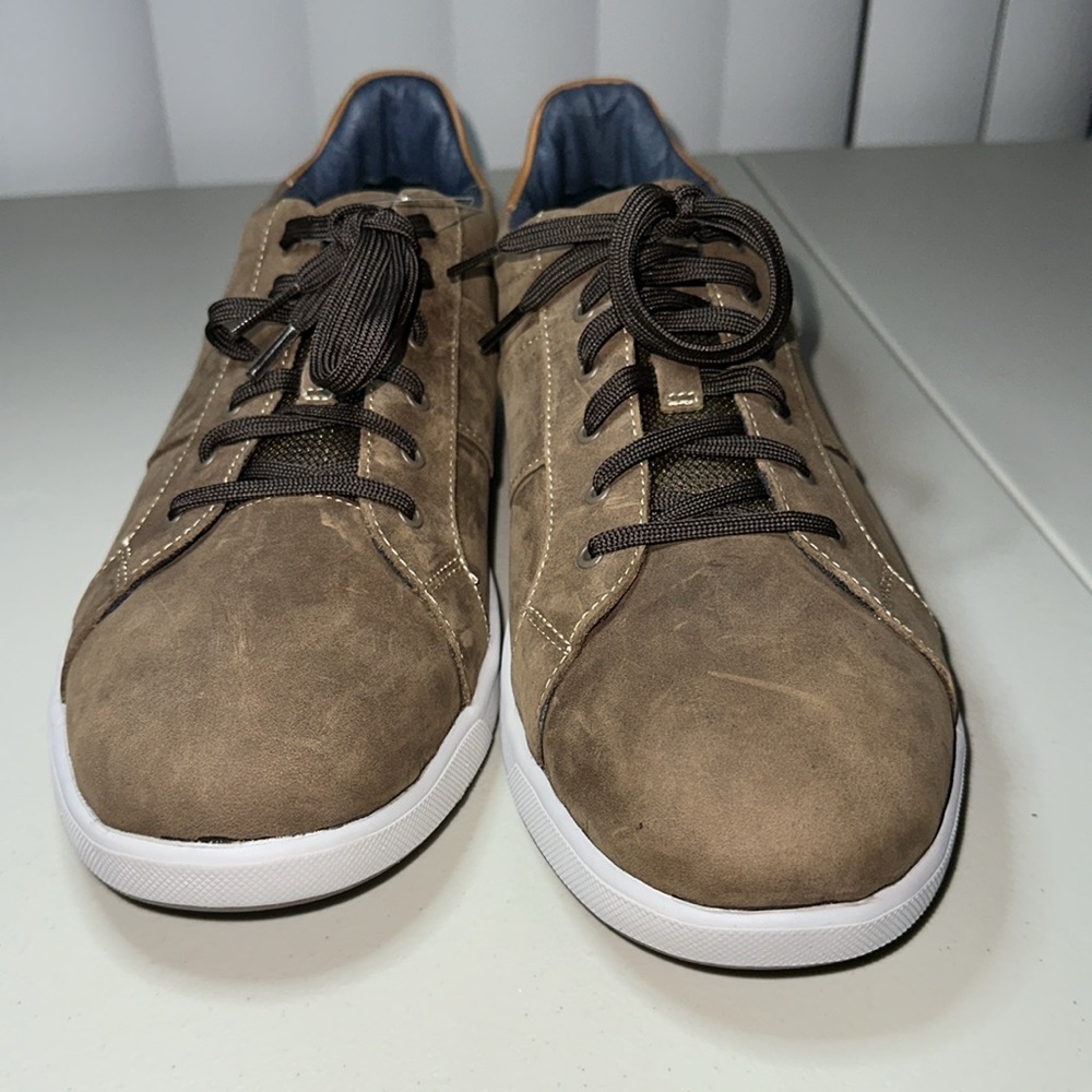 FLORSHEIM CROSSOVER Lace To Toe NEW, size 12, very comfy, last one!